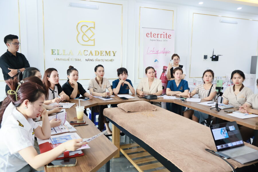 LARIMEDICAL KẾT HỢP CÙNG ELLA ACADEMY TỔ CHỨC THÀNH CÔNG WORKSHOP BÍ MẬT CÔNG THỨC PEEL AN TOÀN 2024