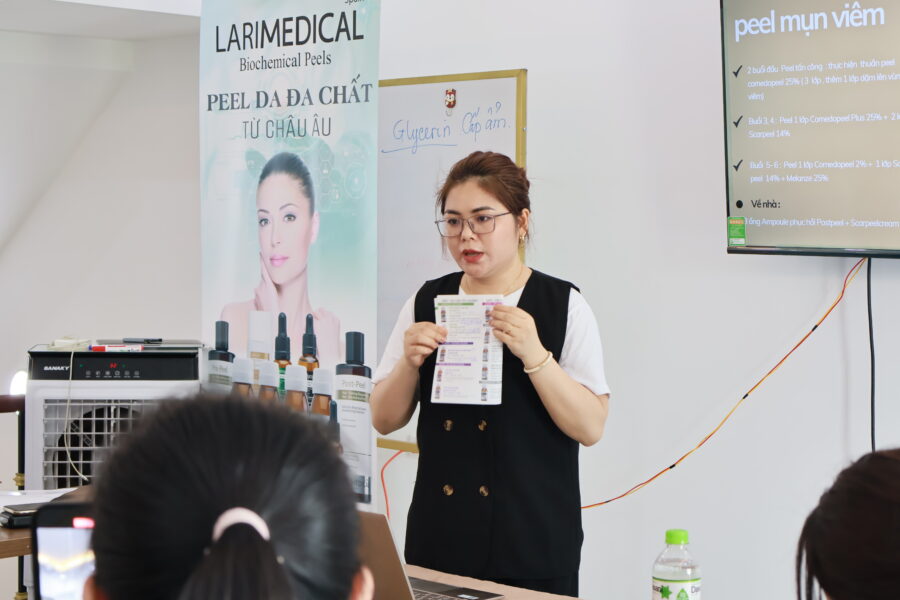 LARIMEDICAL KẾT HỢP CÙNG ELLA ACADEMY TỔ CHỨC THÀNH CÔNG WORKSHOP BÍ MẬT CÔNG THỨC PEEL AN TOÀN 2024